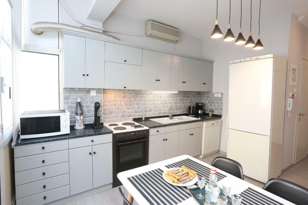 Oli'S Luxury Apartment Thessaloniki Buitenkant foto