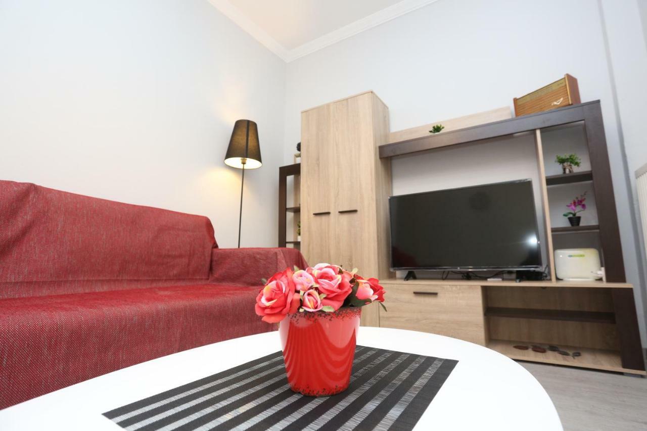 Oli'S Luxury Apartment Thessaloniki Buitenkant foto